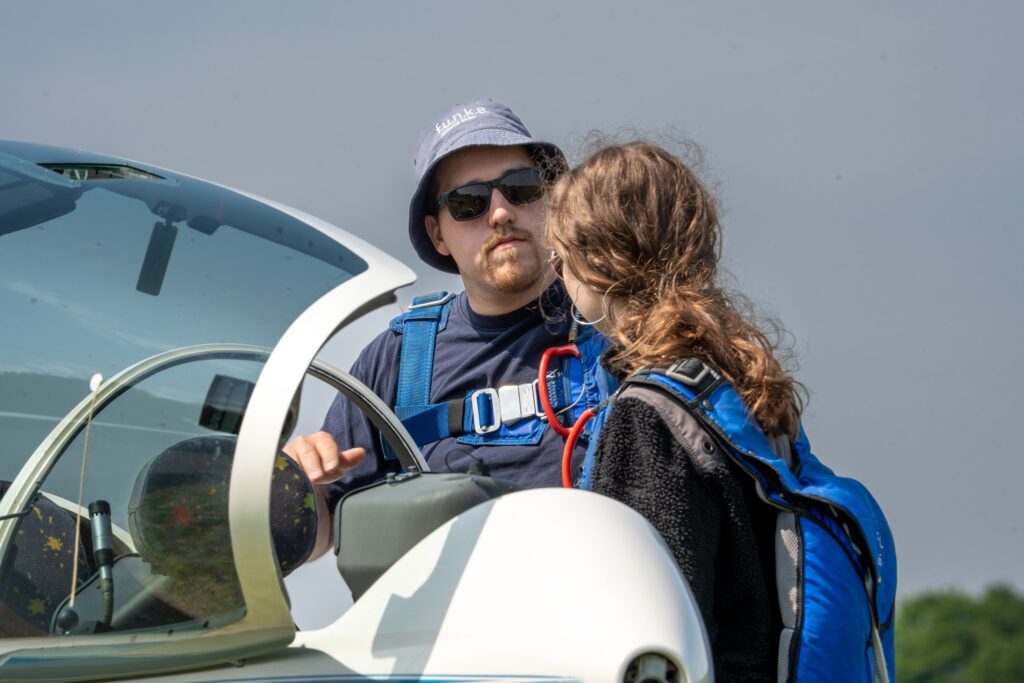 Einweisung am Cockpit